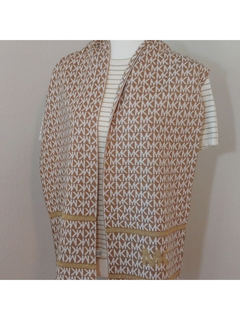 Michael Kors Signature Women's Knit Scarf in Tan & Cream Metallic Accents NWT - Picture 6 of 13